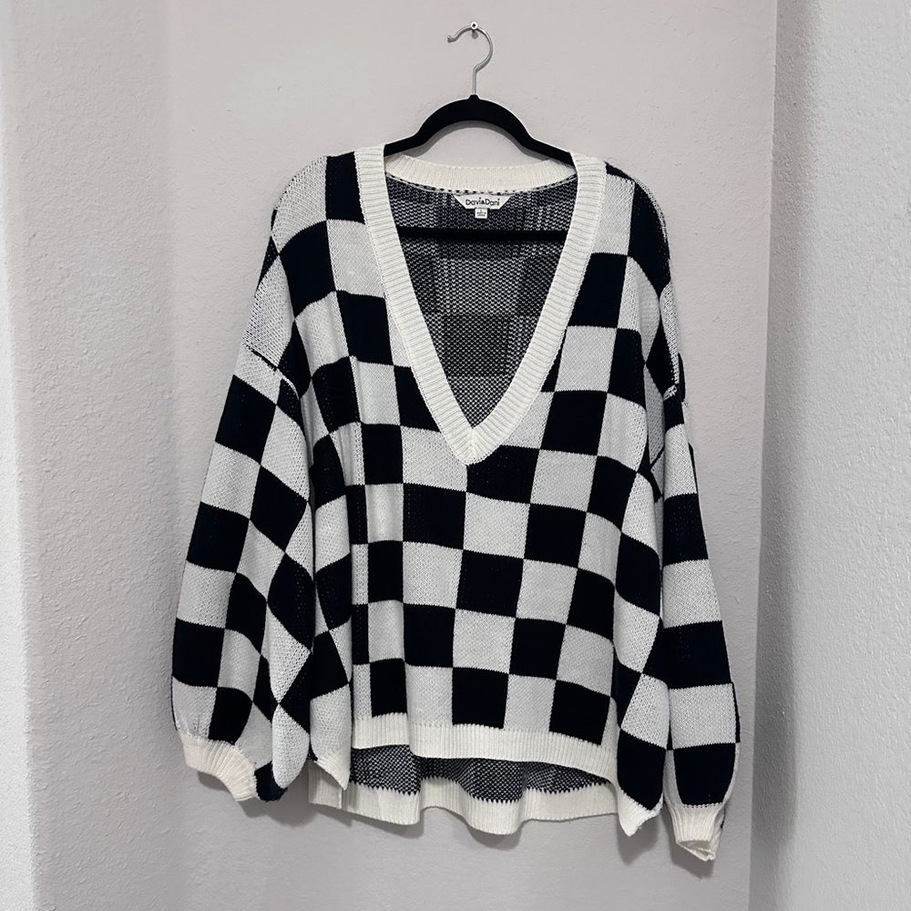 Davi & Dani checkered oversized V-neck sweater